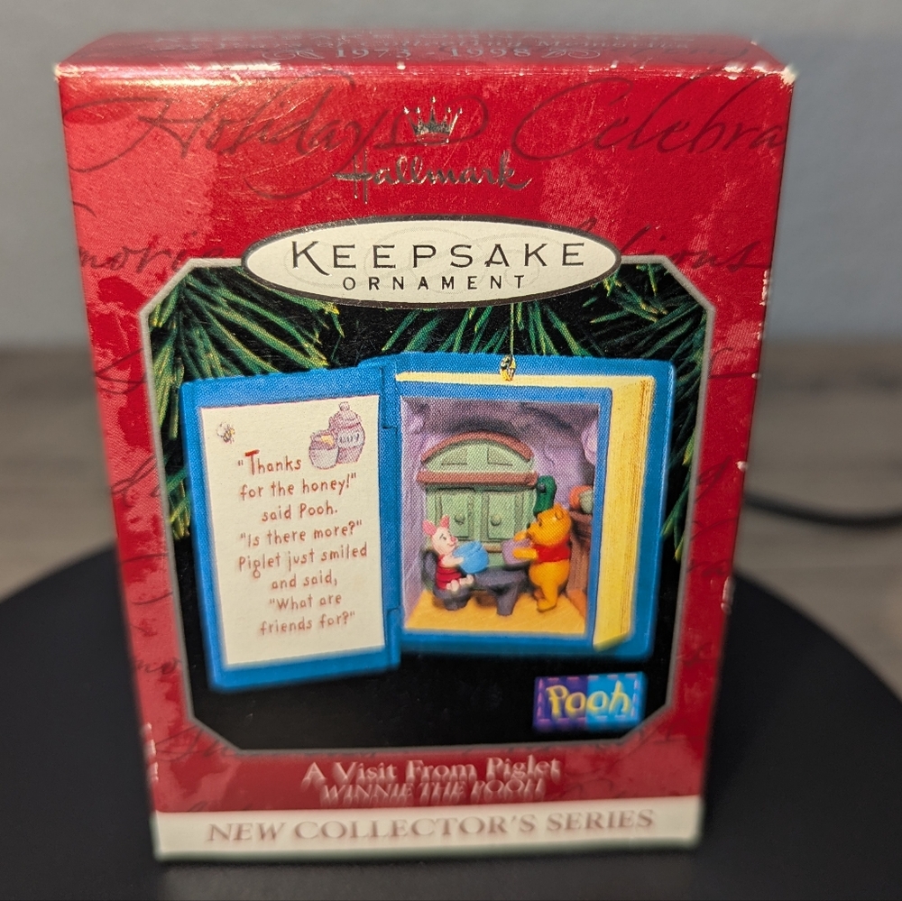 Hallmark Keepsake Ornament A Visit From Piglet Winnie The Pooh Dated 1998